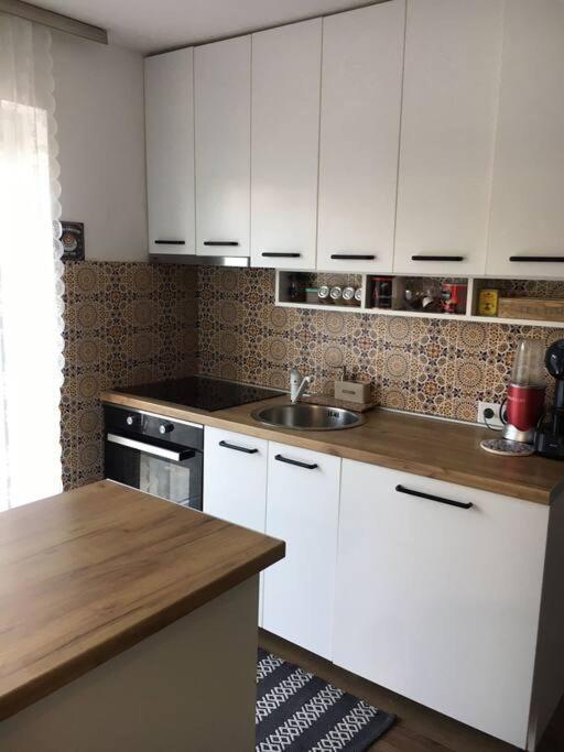 Cozy And Charming Apt. Sarajevo Apartment Bagian luar foto
